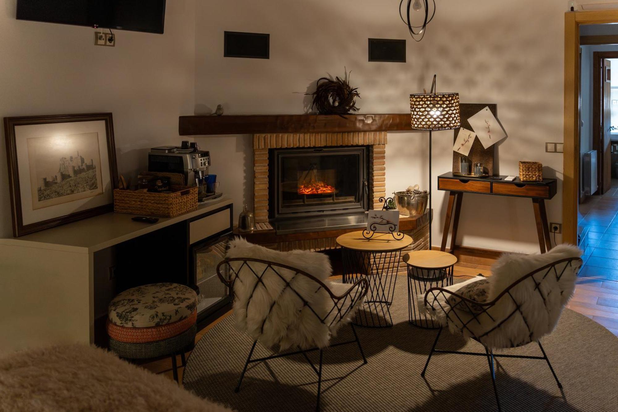 Hotel Rural Flor De Almendro Loarre Kültér fotó