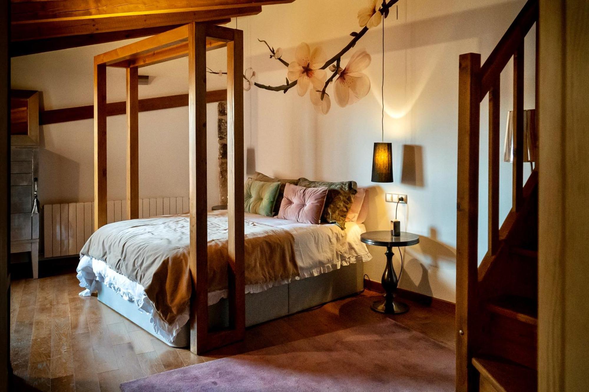 Hotel Rural Flor De Almendro Loarre Kültér fotó